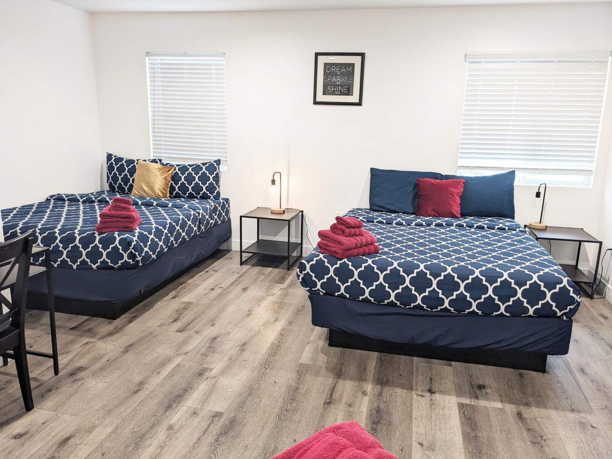Casa de férias Modern 3br In Mid-city